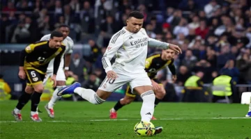 واقعة فرنسية نادرة.. مبابي يقود هجوم ريال مدريد ضد رايو فاليكانو بتشكيلة تاريخية